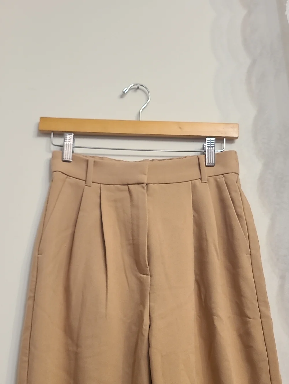 Abercrombie & Fitch Sloane Wide Pants - Picture 3 of 6